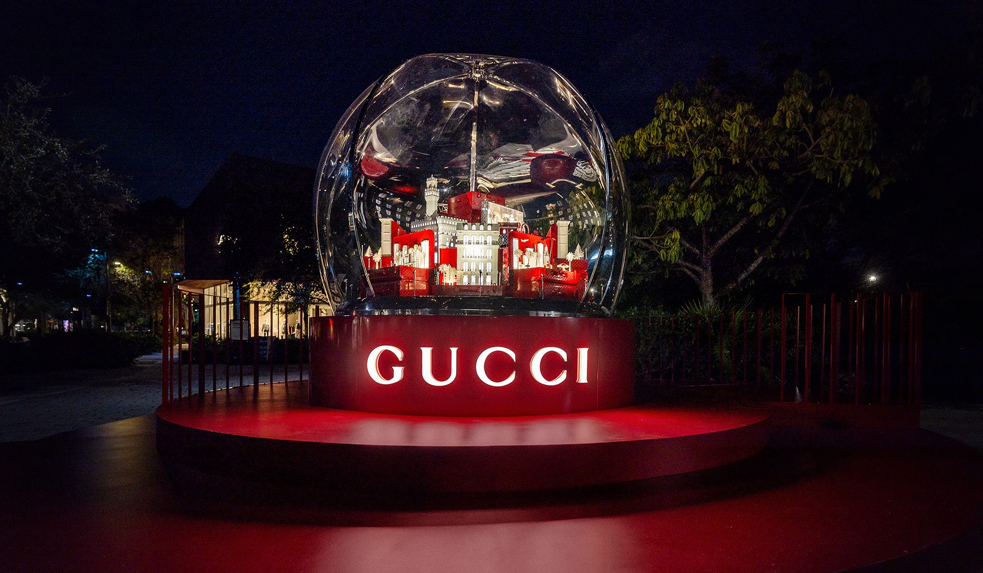 Gucci's Holiday Snow Globe