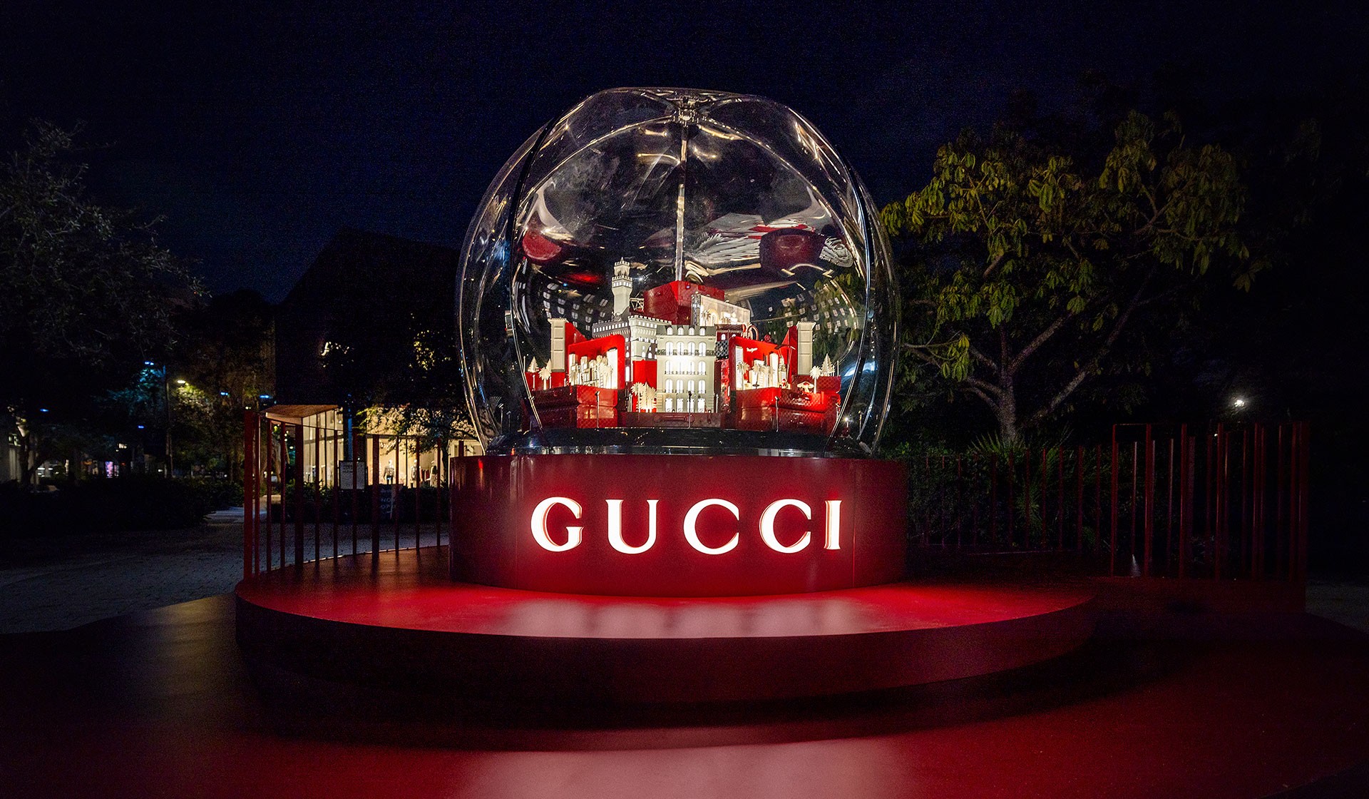 Gucci's Holiday Snow Globe